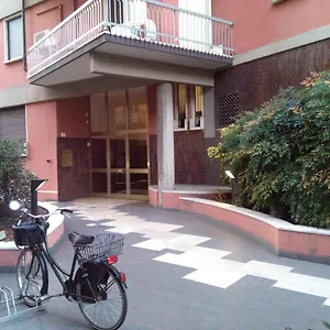 Alojamento de Acomodação e Pequeno-almoço Mameli 41, Verona